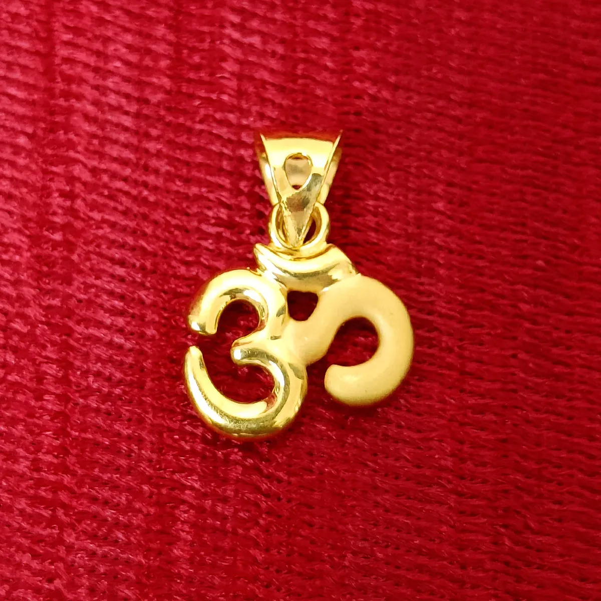 22 KT Gold Unisex Divinely Blessed Om Pendant (D38)