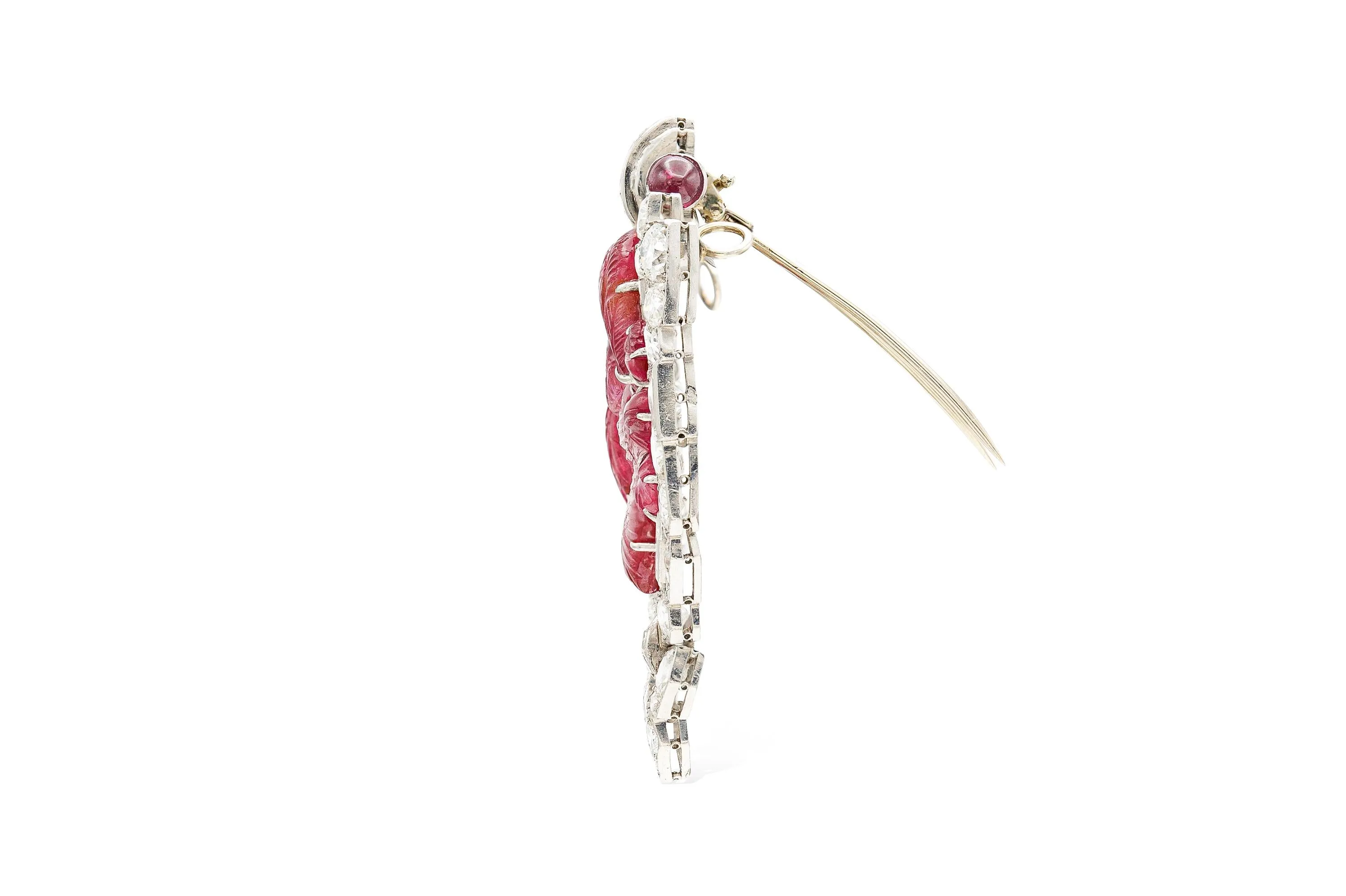 Antique Art Deco 1930s 20.00 Carat Carved Ruby and 9.00 Carat Diamond Brooch