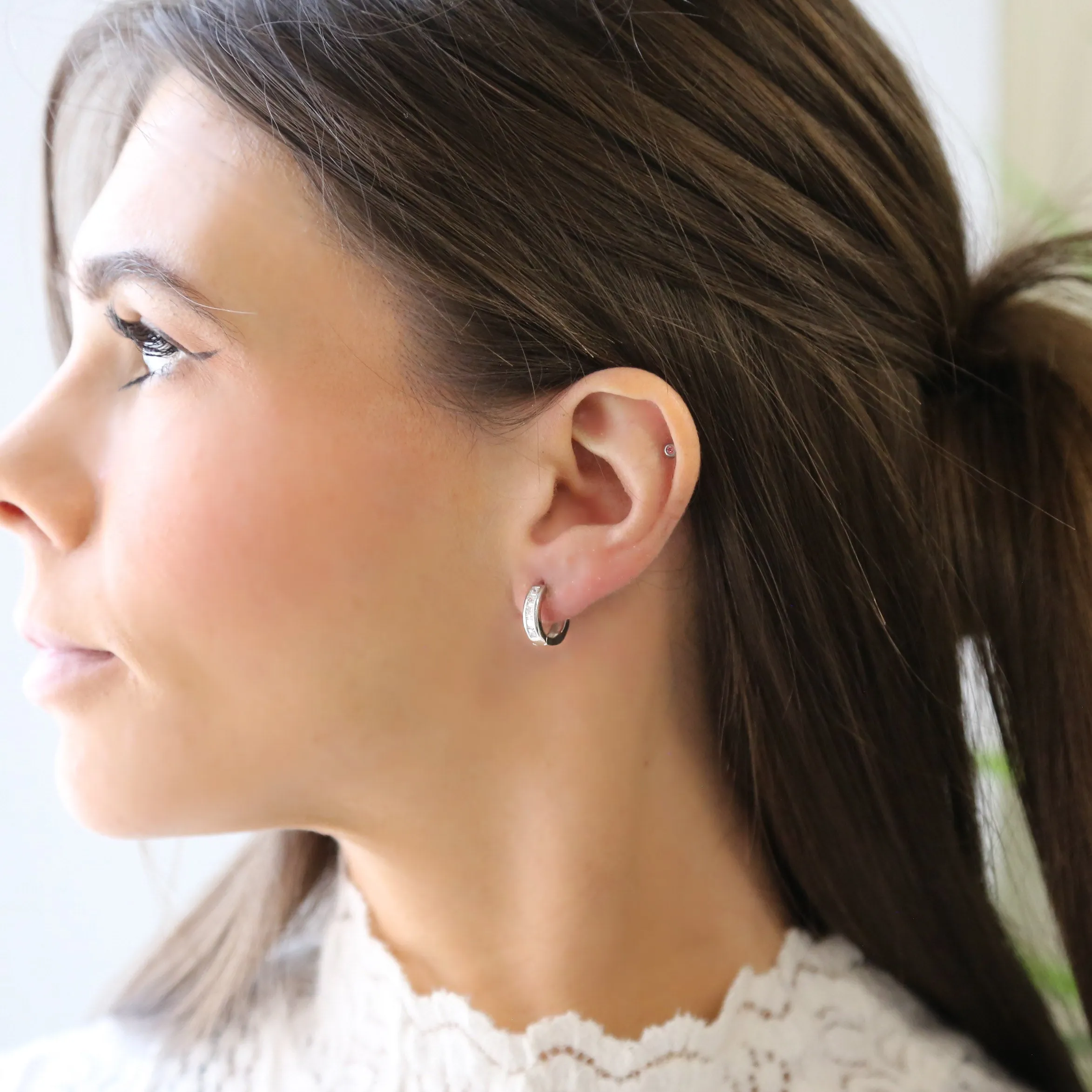 MEGAN - Sterling Silver and Zircon Hoop Earrings