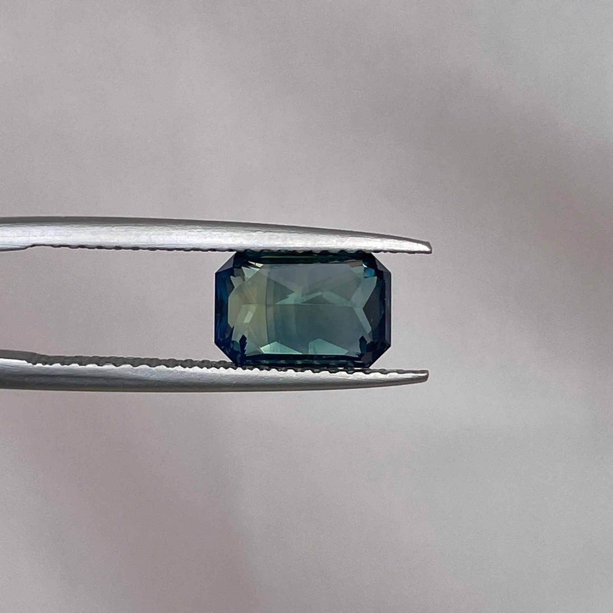 natural blue green sapphire 2.55 crt
