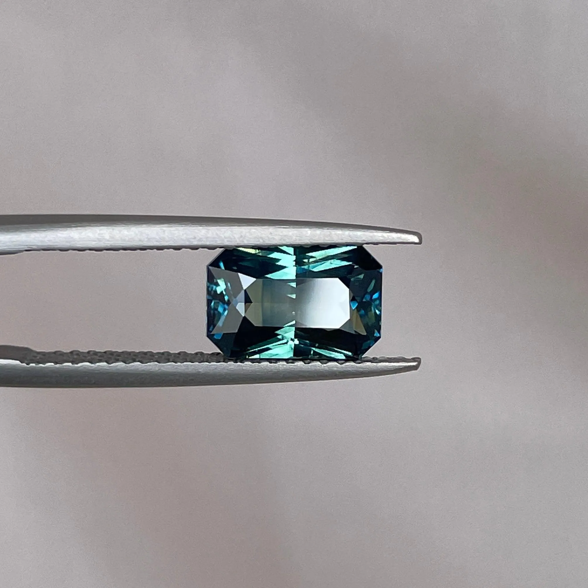 natural blue green sapphire 2.55 crt