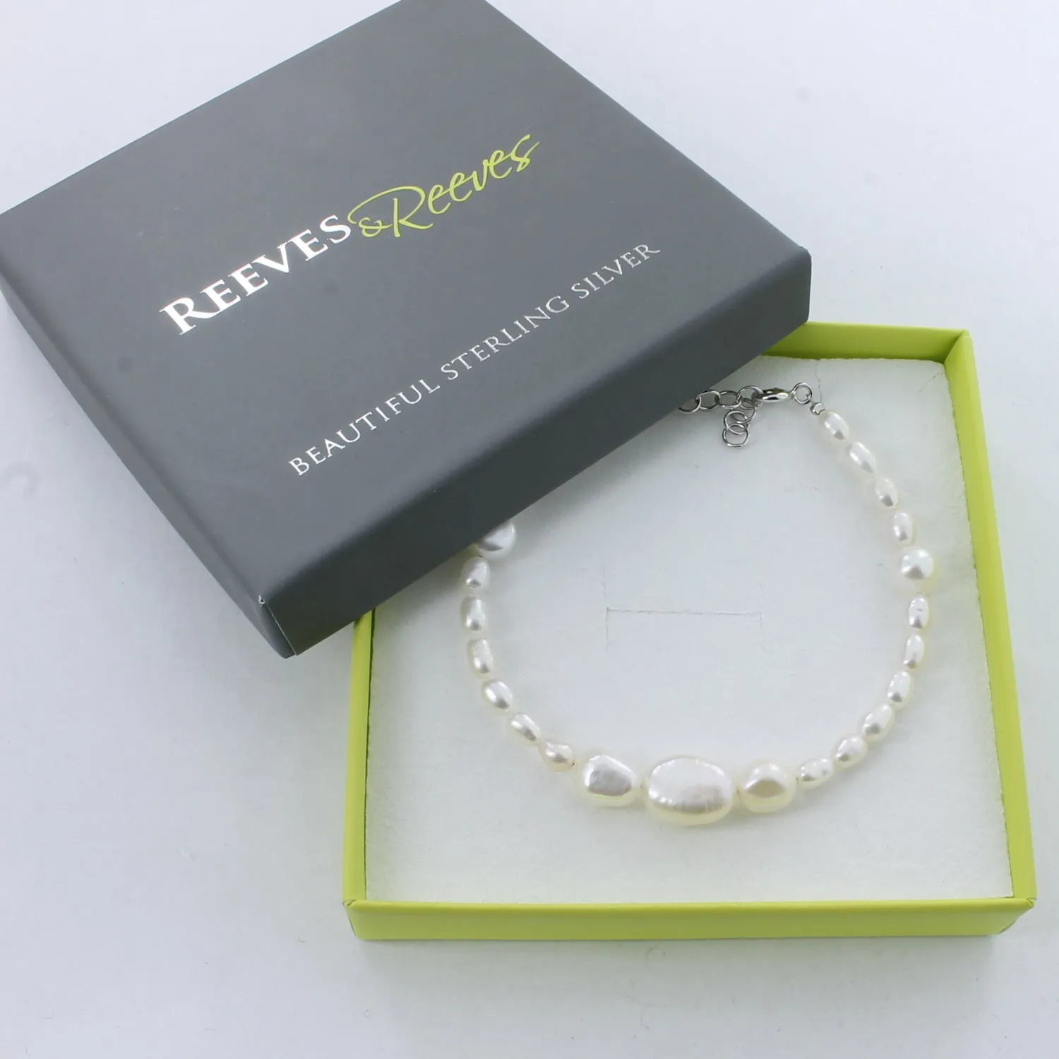 Pretty Pearl Bracelet