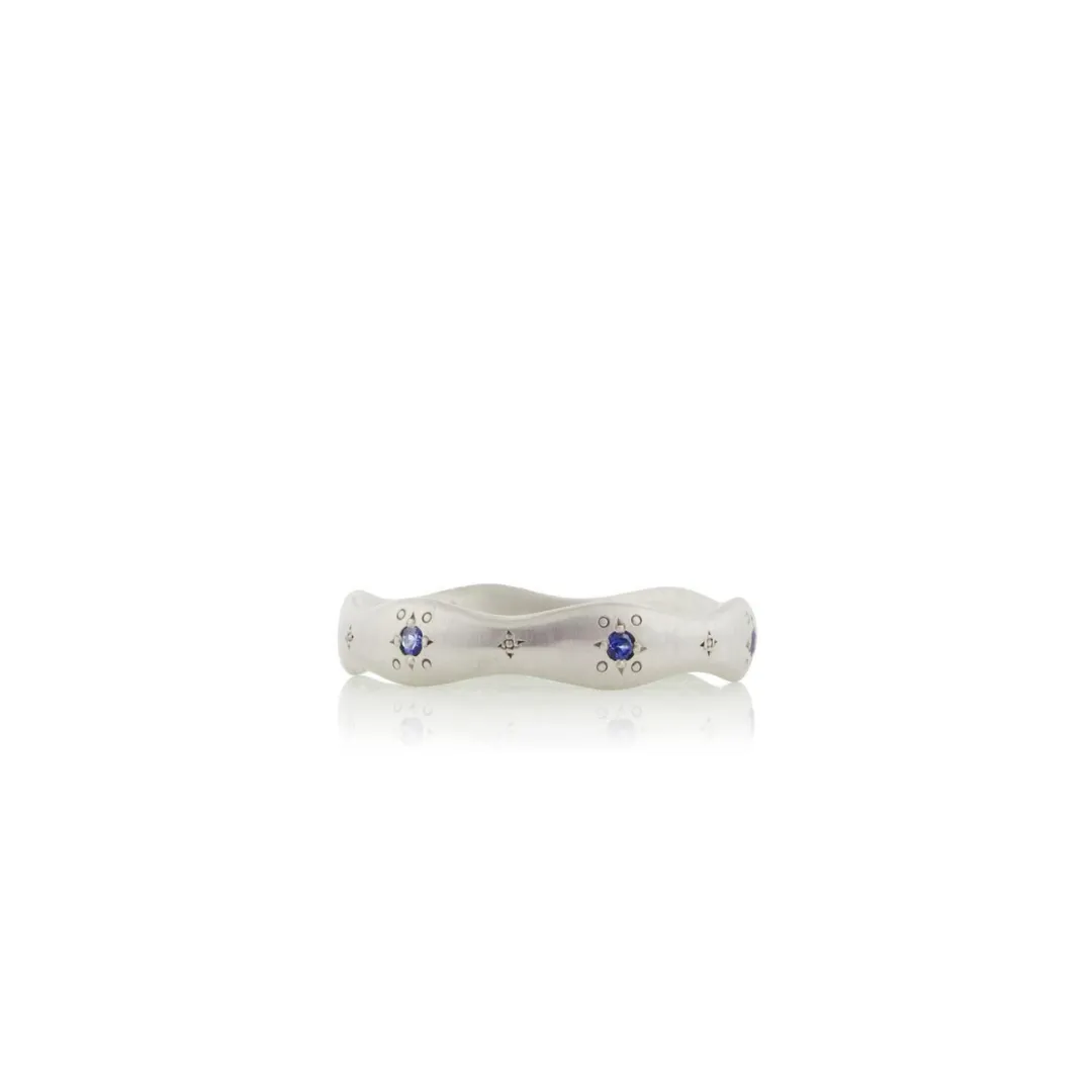 Silver Etched Wavy Sapphire Band