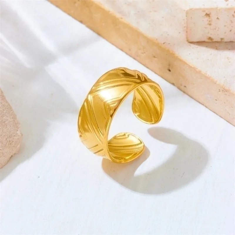 Simple Style Circle Titanium Steel Inlay Rhinestones Open Rings